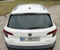 Білий Шкода Karoq, об'ємом двигуна 1.6 л та пробігом 188 тис. км за 19800 $, фото 16 на Automoto.ua