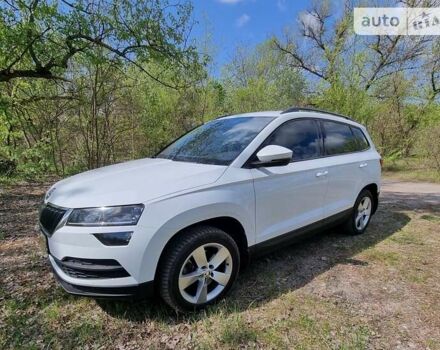 Білий Шкода Karoq, об'ємом двигуна 1.5 л та пробігом 48 тис. км за 22174 $, фото 20 на Automoto.ua