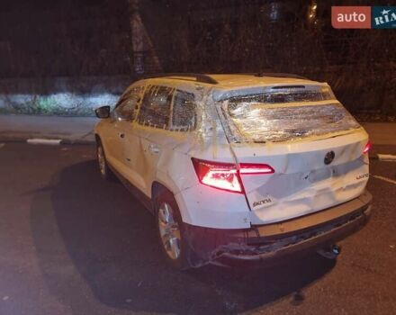 Белый Шкода Karoq, объемом двигателя 1.5 л и пробегом 189 тыс. км за 9999 $, фото 4 на Automoto.ua