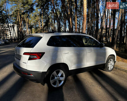 Белый Шкода Karoq, объемом двигателя 1.5 л и пробегом 150 тыс. км за 18700 $, фото 6 на Automoto.ua