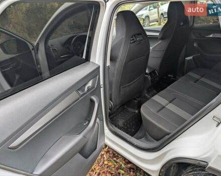 Белый Шкода Karoq, объемом двигателя 1.5 л и пробегом 108 тыс. км за 23500 $, фото 10 на Automoto.ua