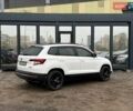 Белый Шкода Karoq, объемом двигателя 1.5 л и пробегом 117 тыс. км за 18990 $, фото 5 на Automoto.ua