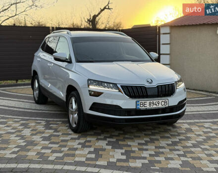 Белый Шкода Karoq, объемом двигателя 1.5 л и пробегом 112 тыс. км за 19800 $, фото 9 на Automoto.ua