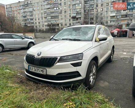 Білий Шкода Karoq, об'ємом двигуна 1.5 л та пробігом 180 тис. км за 10000 $, фото 8 на Automoto.ua