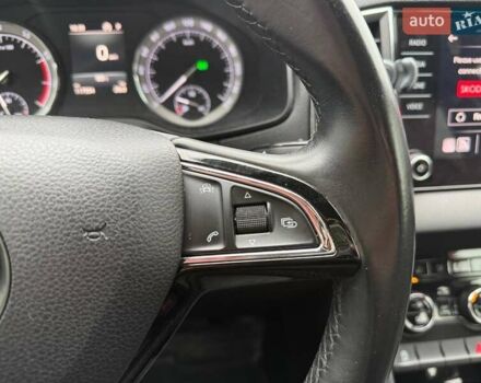 Белый Шкода Karoq, объемом двигателя 1.5 л и пробегом 117 тыс. км за 18990 $, фото 20 на Automoto.ua