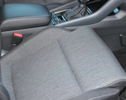 Белый Шкода Karoq, объемом двигателя 1.6 л и пробегом 280 тыс. км за 19800 $, фото 5 на Automoto.ua