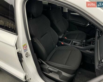 Белый Шкода Karoq, объемом двигателя 1.5 л и пробегом 116 тыс. км за 20872 $, фото 17 на Automoto.ua