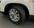 Белый Шкода Karoq, объемом двигателя 1.5 л и пробегом 90 тыс. км за 21621 $, фото 7 на Automoto.ua