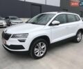 Белый Шкода Karoq, объемом двигателя 1.5 л и пробегом 110 тыс. км за 23240 $, фото 1 на Automoto.ua
