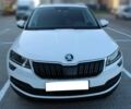 Белый Шкода Karoq, объемом двигателя 1.6 л и пробегом 280 тыс. км за 19800 $, фото 2 на Automoto.ua