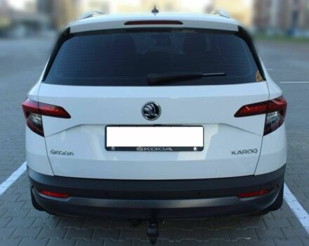 Белый Шкода Karoq, объемом двигателя 1.6 л и пробегом 280 тыс. км за 19800 $, фото 1 на Automoto.ua