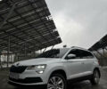 Білий Шкода Karoq, об'ємом двигуна 1.5 л та пробігом 98 тис. км за 20800 $, фото 1 на Automoto.ua