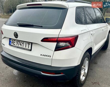 Белый Шкода Karoq, объемом двигателя 1.5 л и пробегом 49 тыс. км за 20500 $, фото 5 на Automoto.ua