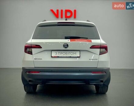 Белый Шкода Karoq, объемом двигателя 1.5 л и пробегом 116 тыс. км за 20872 $, фото 5 на Automoto.ua