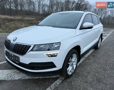 Білий Шкода Karoq, об'ємом двигуна 1.4 л та пробігом 180 тис. км за 18500 $, фото 1 на Automoto.ua