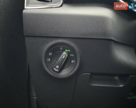 Білий Шкода Karoq, об'ємом двигуна 1.4 л та пробігом 62 тис. км за 21999 $, фото 41 на Automoto.ua