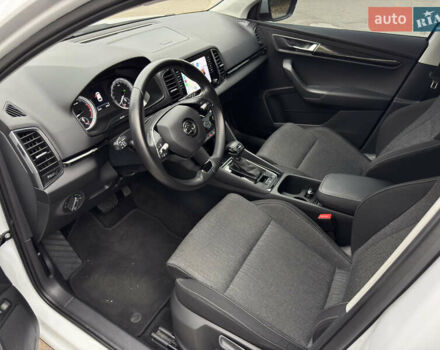 Білий Шкода Karoq, об'ємом двигуна 1.4 л та пробігом 62 тис. км за 21999 $, фото 27 на Automoto.ua