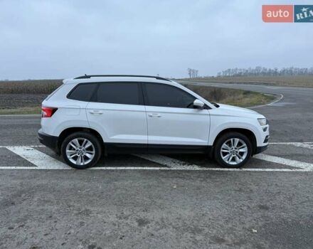 Білий Шкода Karoq, об'ємом двигуна 1.4 л та пробігом 180 тис. км за 18500 $, фото 4 на Automoto.ua