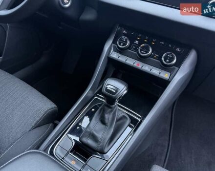 Білий Шкода Karoq, об'ємом двигуна 1.4 л та пробігом 180 тис. км за 18500 $, фото 20 на Automoto.ua