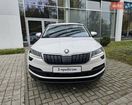 Білий Шкода Karoq, об'ємом двигуна 1.97 л та пробігом 85 тис. км за 27890 $, фото 1 на Automoto.ua