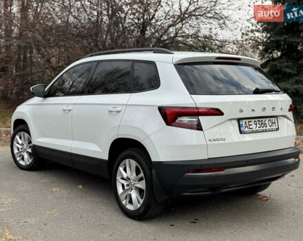 Білий Шкода Karoq, об'ємом двигуна 1.4 л та пробігом 62 тис. км за 21999 $, фото 6 на Automoto.ua