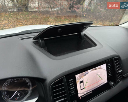 Білий Шкода Karoq, об'ємом двигуна 1.4 л та пробігом 62 тис. км за 21999 $, фото 46 на Automoto.ua