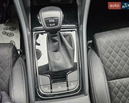 Білий Шкода Karoq, об'ємом двигуна 1.97 л та пробігом 85 тис. км за 27890 $, фото 42 на Automoto.ua