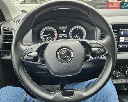 Білий Шкода Karoq, об'ємом двигуна 1.97 л та пробігом 85 тис. км за 27890 $, фото 40 на Automoto.ua