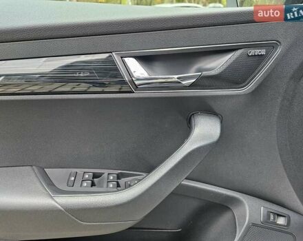 Білий Шкода Karoq, об'ємом двигуна 1.97 л та пробігом 85 тис. км за 27890 $, фото 16 на Automoto.ua