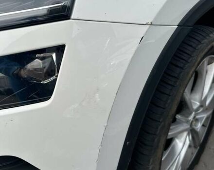 Білий Шкода Karoq, об'ємом двигуна 2 л та пробігом 85 тис. км за 28200 $, фото 2 на Automoto.ua