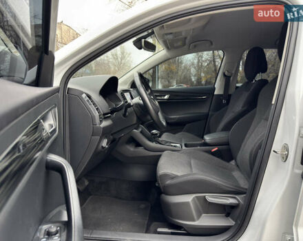 Білий Шкода Karoq, об'ємом двигуна 1.4 л та пробігом 62 тис. км за 22700 $, фото 18 на Automoto.ua