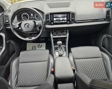 Білий Шкода Karoq, об'ємом двигуна 1.97 л та пробігом 85 тис. км за 27890 $, фото 38 на Automoto.ua