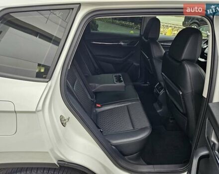 Білий Шкода Karoq, об'ємом двигуна 1.97 л та пробігом 85 тис. км за 27890 $, фото 31 на Automoto.ua