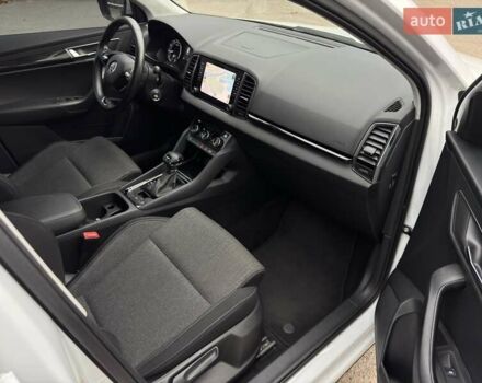 Білий Шкода Karoq, об'ємом двигуна 1.4 л та пробігом 62 тис. км за 22700 $, фото 1 на Automoto.ua