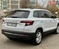 Білий Шкода Karoq, об'ємом двигуна 1.4 л та пробігом 62 тис. км за 22700 $, фото 5 на Automoto.ua