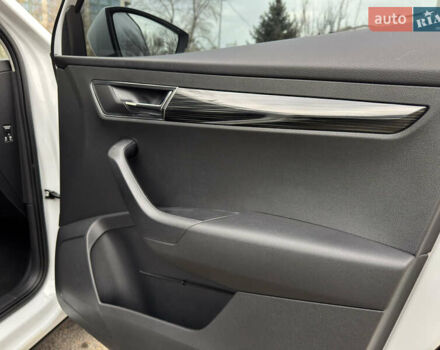 Білий Шкода Karoq, об'ємом двигуна 1.4 л та пробігом 62 тис. км за 22700 $, фото 29 на Automoto.ua