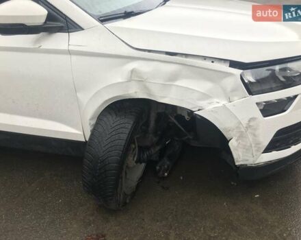 Білий Шкода Karoq, об'ємом двигуна 1.4 л та пробігом 189 тис. км за 15000 $, фото 6 на Automoto.ua