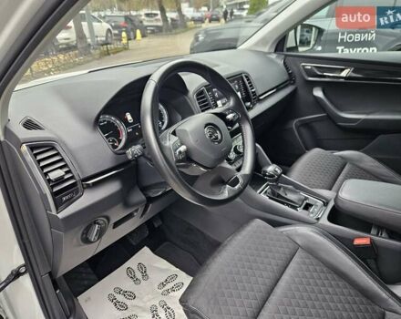 Білий Шкода Karoq, об'ємом двигуна 1.97 л та пробігом 85 тис. км за 27890 $, фото 20 на Automoto.ua