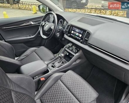 Білий Шкода Karoq, об'ємом двигуна 1.97 л та пробігом 85 тис. км за 27890 $, фото 34 на Automoto.ua