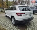 Білий Шкода Karoq, об'ємом двигуна 1.97 л та пробігом 85 тис. км за 27890 $, фото 7 на Automoto.ua