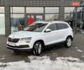 Белый Шкода Karoq, объемом двигателя 1.6 л и пробегом 151 тыс. км за 24500 $, фото 1 на Automoto.ua