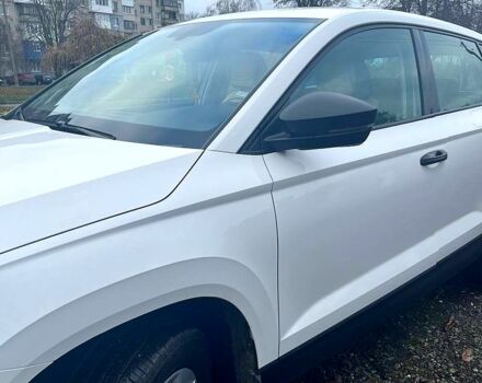 Белый Шкода Karoq, объемом двигателя 1.4 л и пробегом 19 тыс. км за 23500 $, фото 3 на Automoto.ua