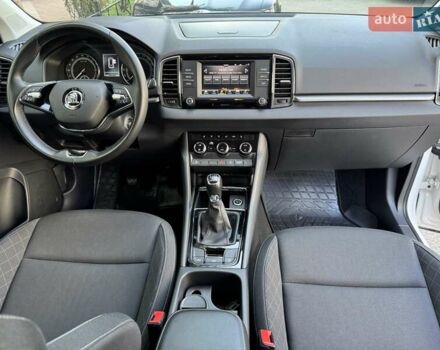 Шкода Karoq 2021 в Киеве на Automoto.ua Белый Шкода Karoq, объемом двигателя 1.97 л и пробегом 78 тыс. км за 22000 $, фото 10 на Automoto.ua
