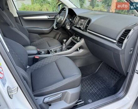 Шкода Karoq 2021 в Киеве на Automoto.ua Белый Шкода Karoq, объемом двигателя 1.97 л и пробегом 78 тыс. км за 22000 $, фото 15 на Automoto.ua