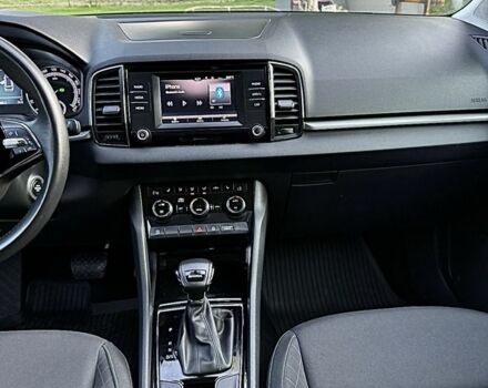 Белый Шкода Karoq, объемом двигателя 1.4 л и пробегом 107 тыс. км за 20500 $, фото 4 на Automoto.ua