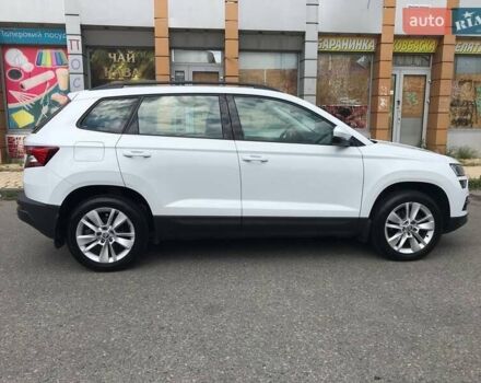 Белый Шкода Karoq, объемом двигателя 1.4 л и пробегом 108 тыс. км за 23980 $, фото 2 на Automoto.ua