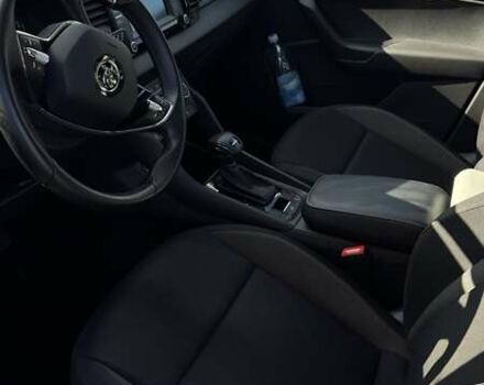 Белый Шкода Karoq, объемом двигателя 1.4 л и пробегом 33 тыс. км за 25000 $, фото 4 на Automoto.ua