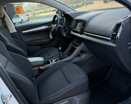 Белый Шкода Karoq, объемом двигателя 2 л и пробегом 78 тыс. км за 22000 $, фото 22 на Automoto.ua