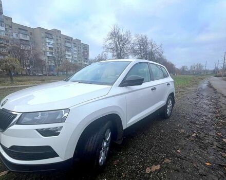 Белый Шкода Karoq, объемом двигателя 1.4 л и пробегом 19 тыс. км за 23500 $, фото 1 на Automoto.ua