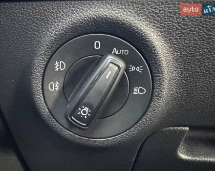 Шкода Karoq 2021 в Киеве на Automoto.ua Белый Шкода Karoq, объемом двигателя 1.97 л и пробегом 78 тыс. км за 22000 $, фото 22 на Automoto.ua